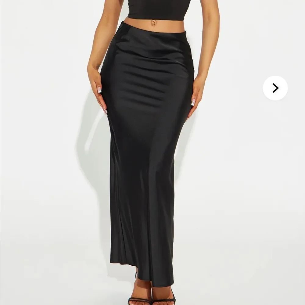 Fashion Nova Black Brunch To Girls’ Night Out Satin Maxi Skirt Party Event